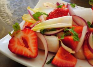 Refreshing Strawberry Endive Salad with Mint