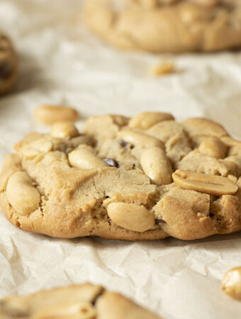 The best peanutty peanut butter cookies EVER!
