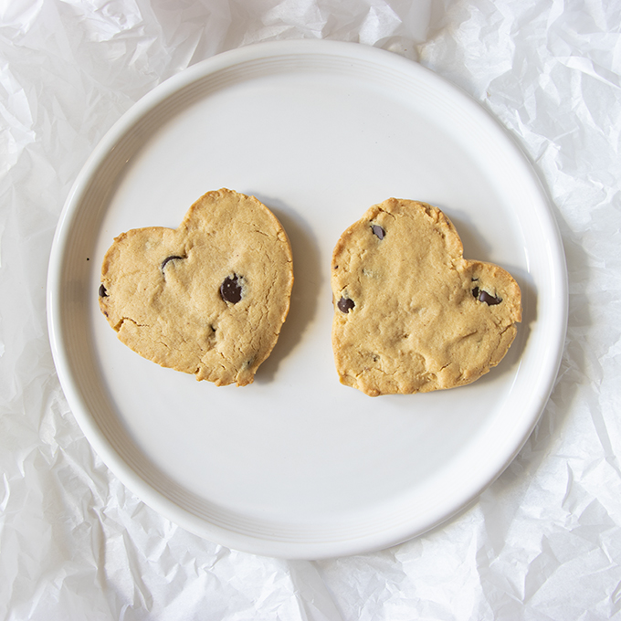 Easy Giant Heart Shaped Chocolate Chip Cookie for Valentine's Day